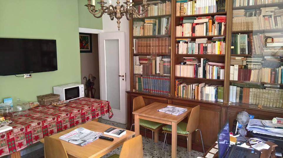 نابولي B&B Bibliotechina المظهر الخارجي الصورة